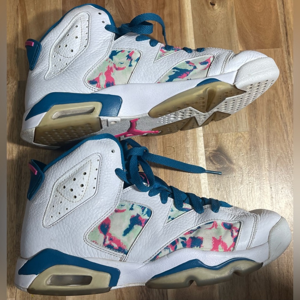 Air Jordan Retro 6 Green Abyss White Leather High Top Sneakers Sz 7Y